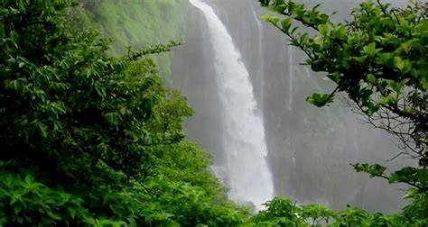 Lingmala Waterfall